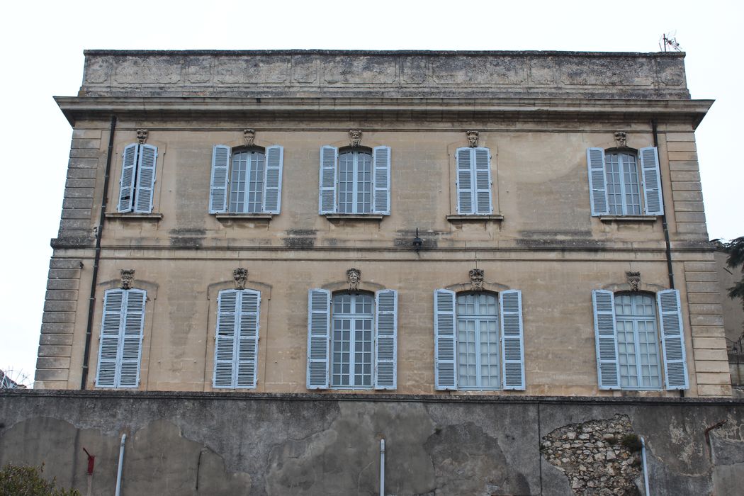 Hôtel de Roqueplane : Façade sud, vue générale