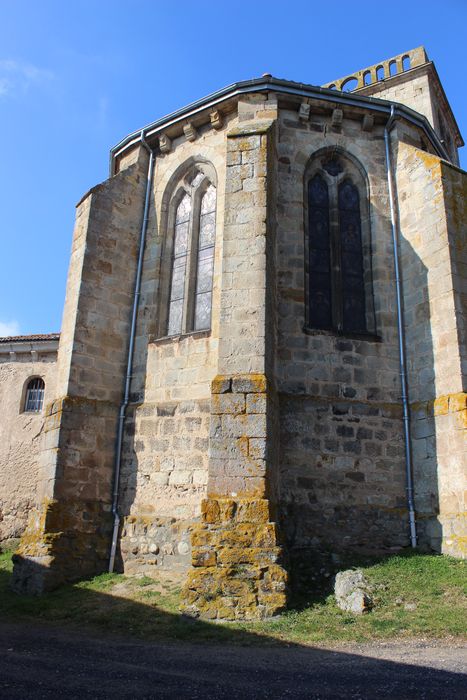 Eglise Saint-Julien : Chevet, vue générale