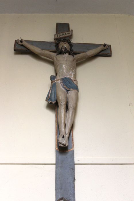 Statue : Christ en croix