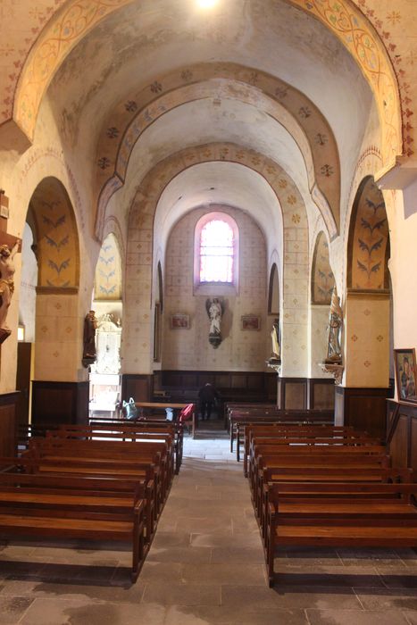 Eglise Saint-Pourçain : Nef, vue générale