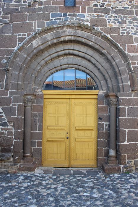 Eglise Saint-Roch : Portail occidental, vue générale