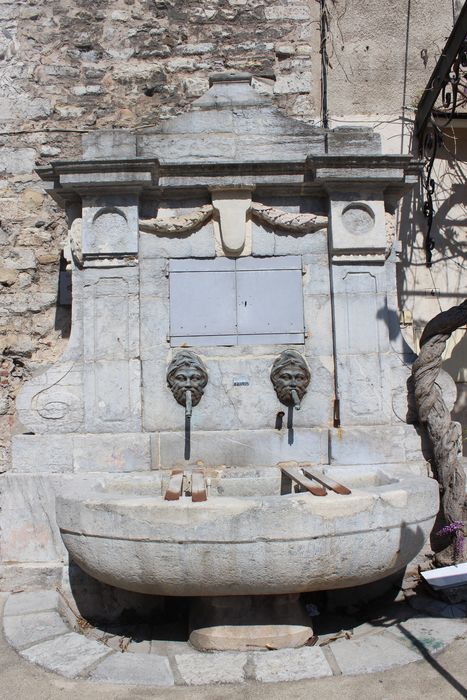 Fontaine publique