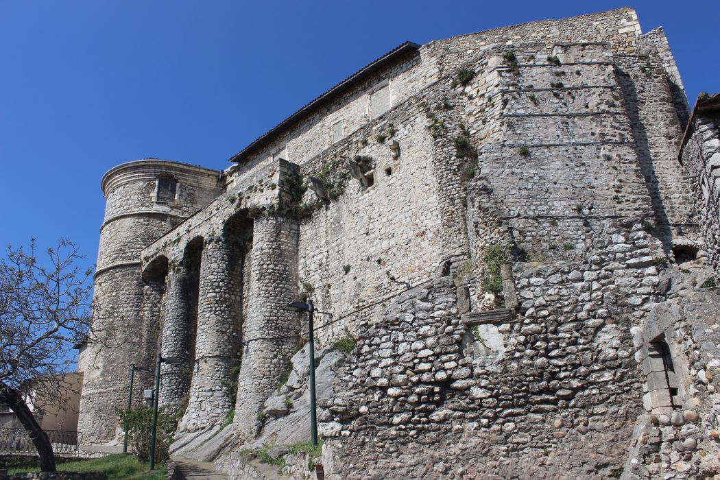 Château : Ensemble sud-est, vue partielle