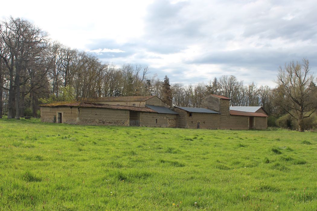 Ferme : Vue générale des bâtiments de ferme nord-ouest