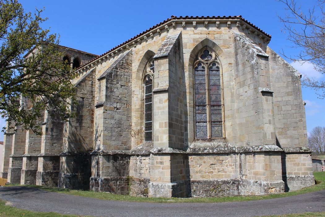 Eglise Saint-Loup : Chevet, vue générale