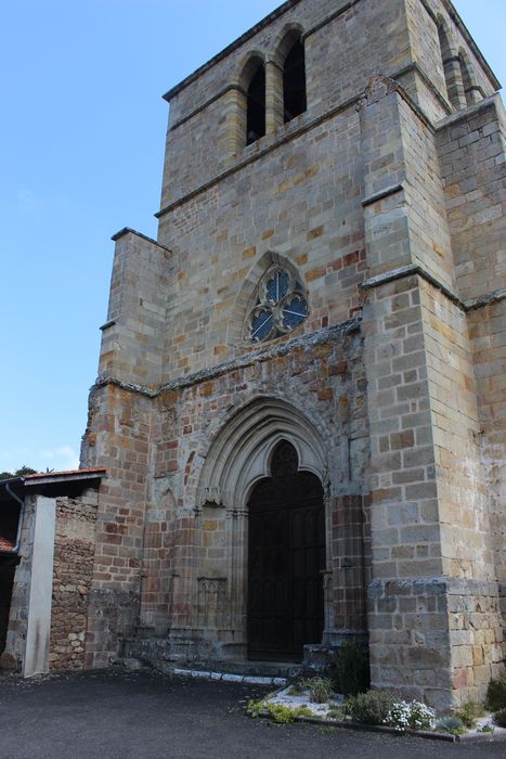 Eglise Saint-Loup : Façade occidentale, vue générale