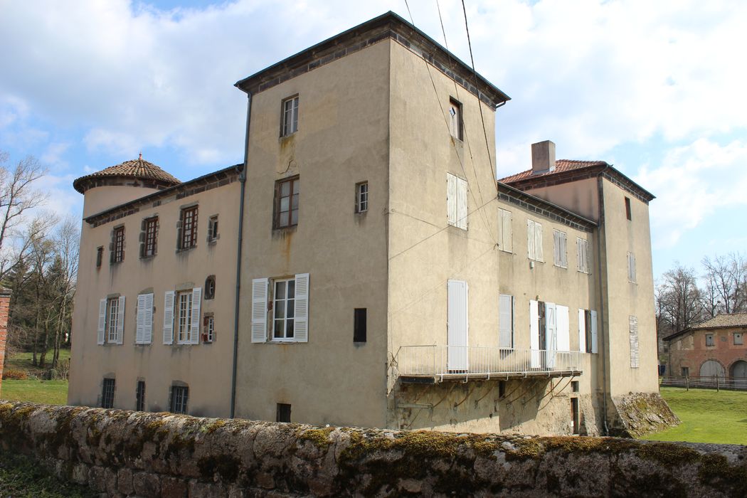 Château : Façades nord et ouest, vue générale