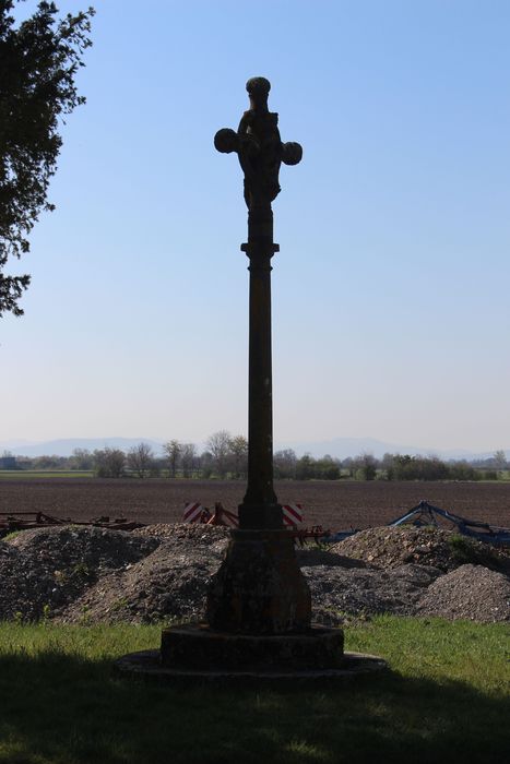 Croix de chemin dite Croix du Buisson