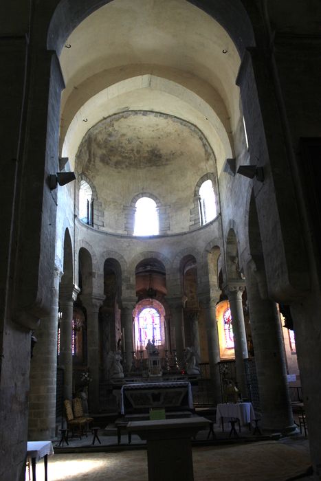 Eglise Saint-Martin : Chevet, vue générale