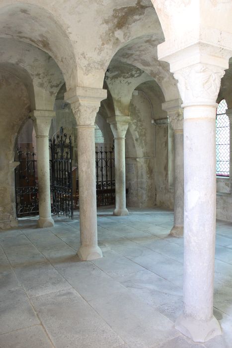 Eglise Saint-Martin : Salle capitulaire, vue partielle