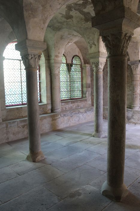 Eglise Saint-Martin : Salle capitulaire, vue partielle