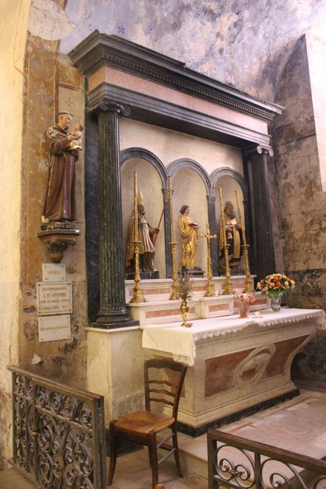 Retable latéral