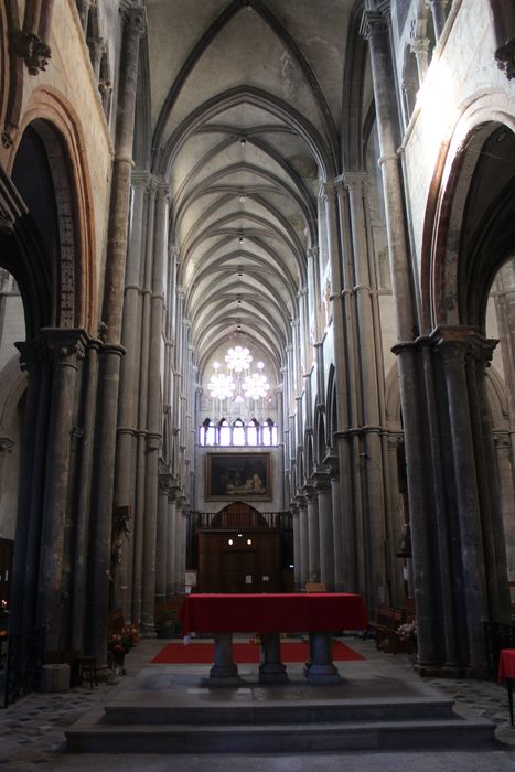 Eglise Notre-Dame :Nef, vue générale