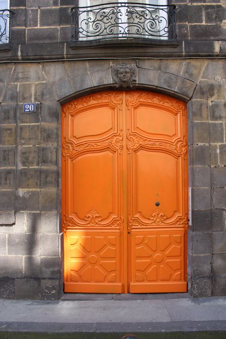 Hôtel Grangier de Cordès : Portail d'accès sur rue, vue générale