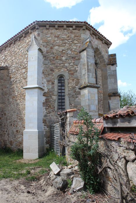 Eglise de Courtesserre : Chevet, vue partielle