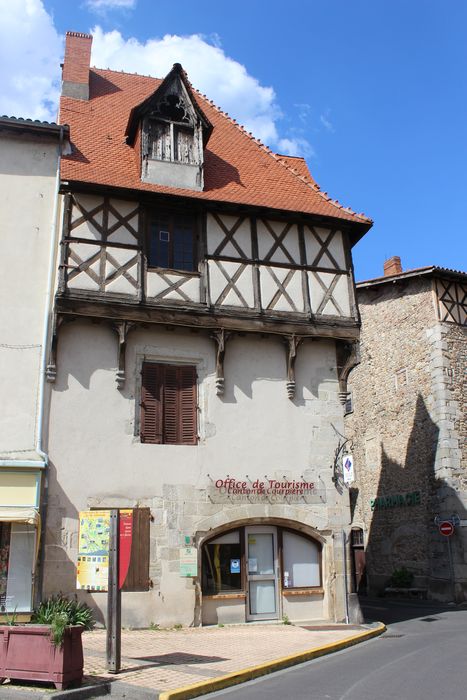 Maison : Façade sud, vue générale