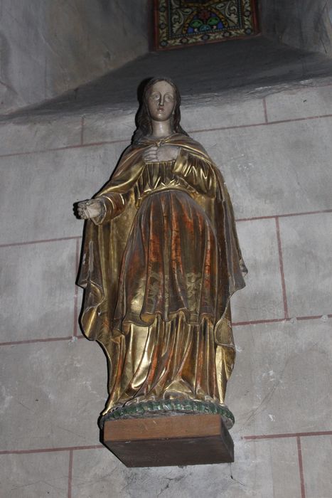 statue : Sainte non identifiée