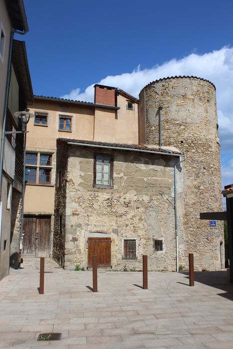 Ancien prieuré des Bénédictines : Façade ouest, vue partielle