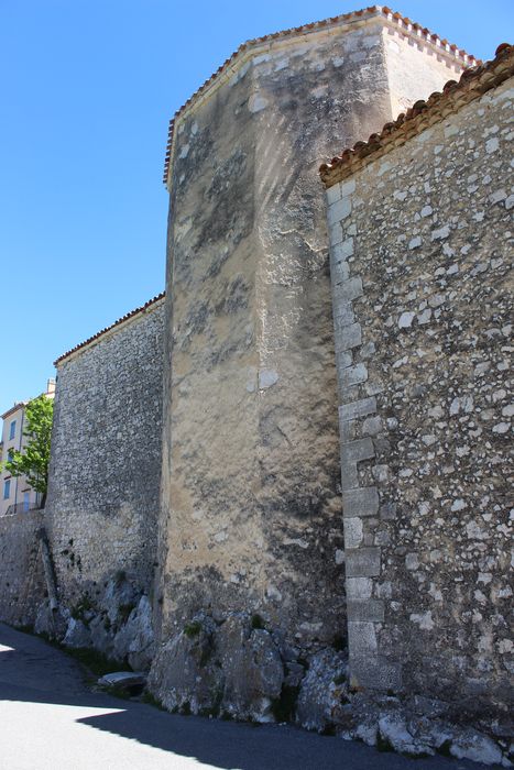 Eglise Saint-Pierre et Saint-Paul : chevet, vue générale