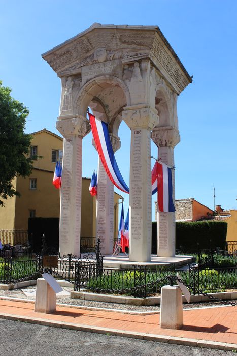 Monument aux morts de la guerre de 1914-1918 : 