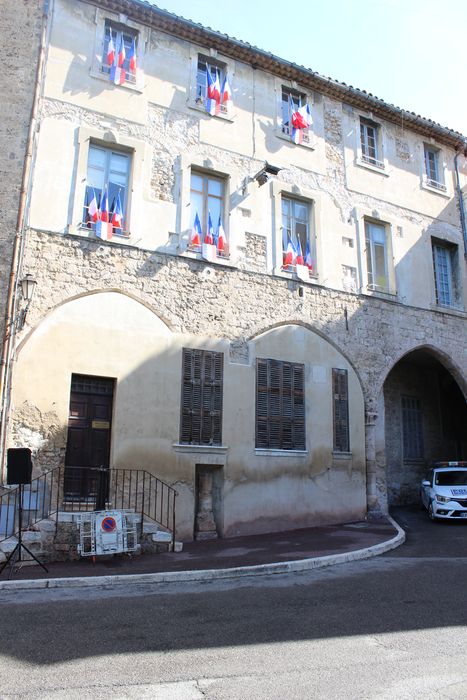 Palais épiscopal (ancien) : façade sud, vue générale