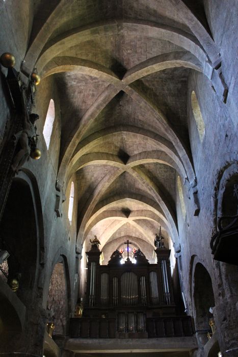 Cathédrale Notre-Dame du Puy (ancienne) : vue générale de la voûte de la nef