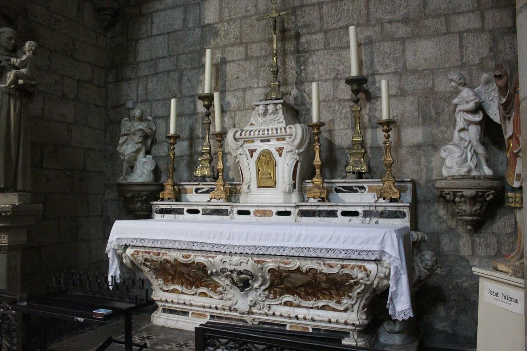 autel des Dominicains : autel, tabernacle, gradins d'autel - © Ministère de la Culture (France), Médiathèque du patrimoine et de la photographie, diffusion RMN-GP