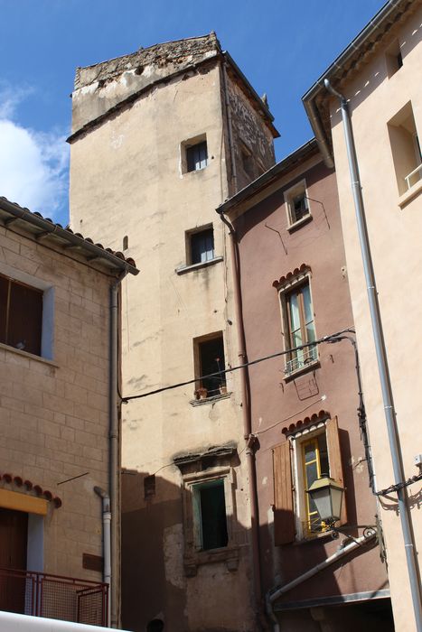 Maison Brives : façade sud, vue partielle