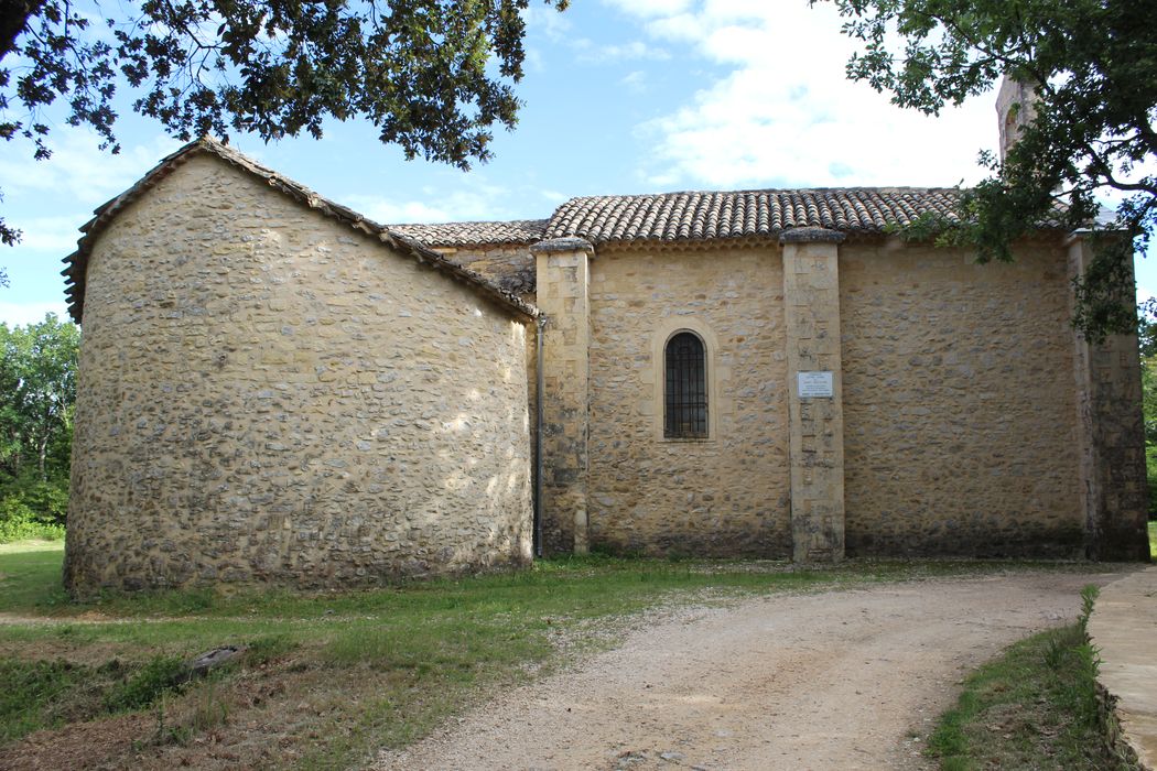 Ermitage Notre-Dame-du-Saint-Sépulcre : façade latérale nord, vue générale