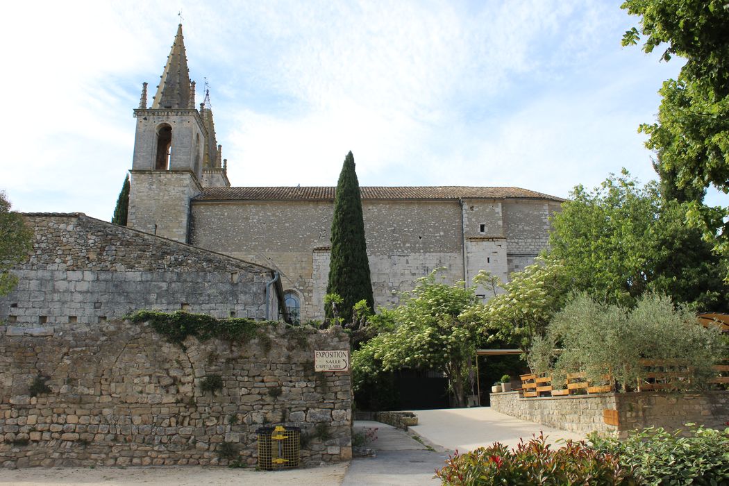 Eglise Notre-Dame : façade latérale sud, vue partielle