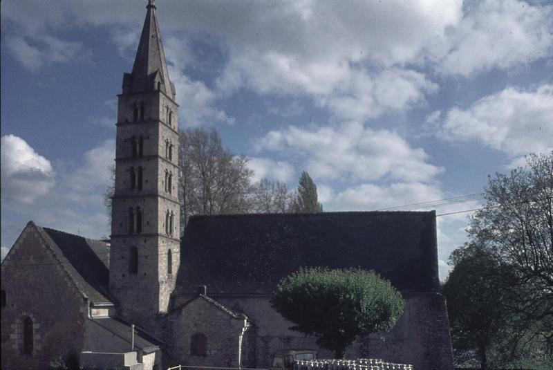 Clocher et façade au nord-ouest