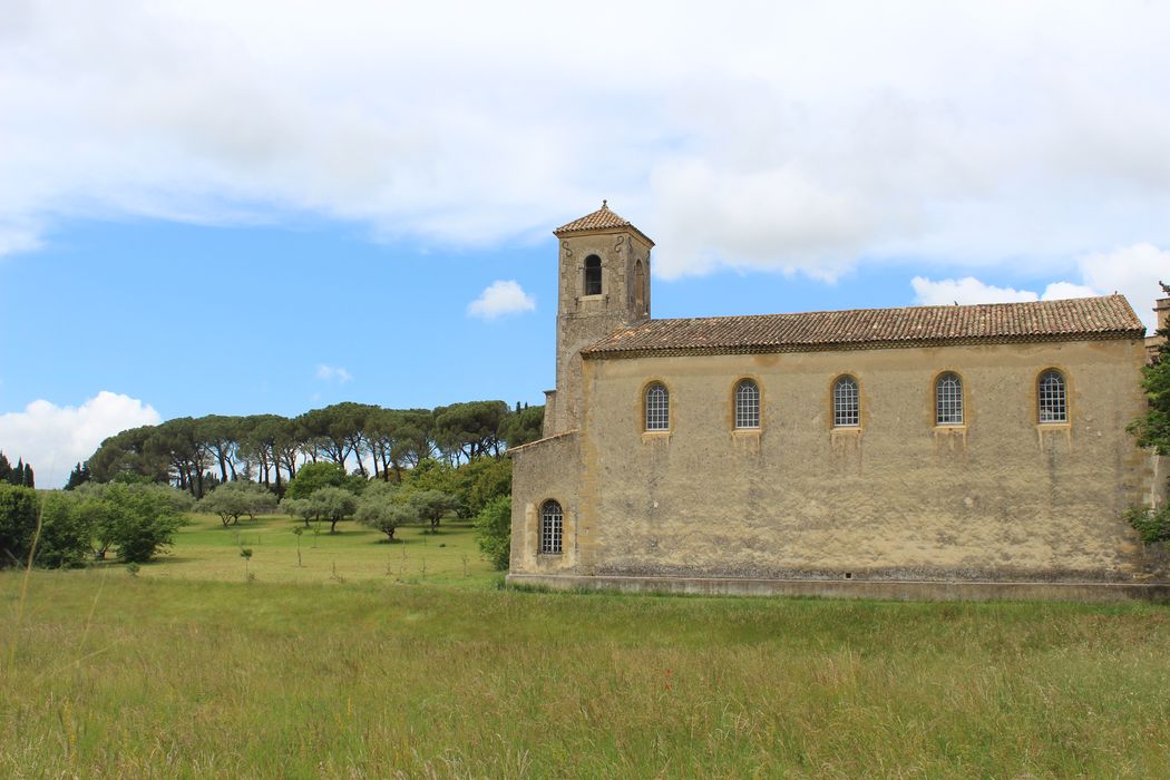 Temple protestant : façade latérale est, vue générale