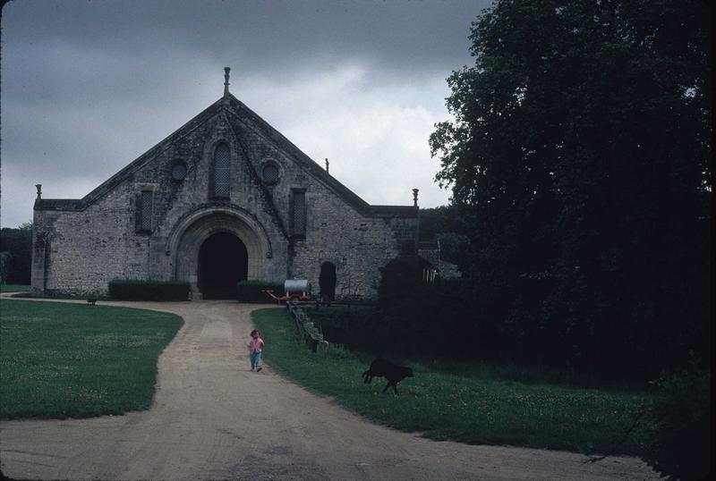 Façade de la grange