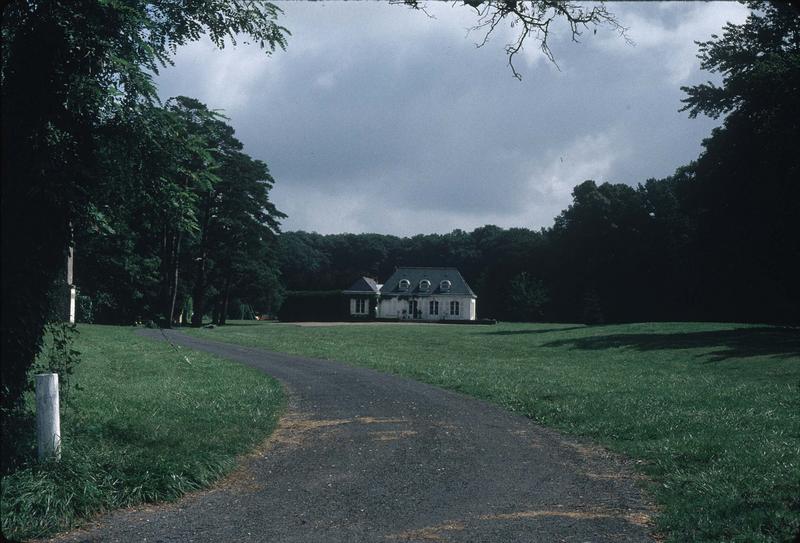 Pavillon dans le parc