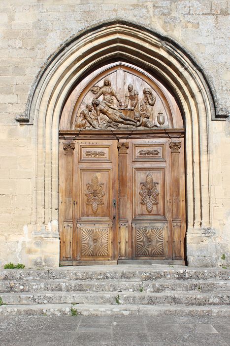 Eglisle Notre-Dame-de-Pitié : portail occidental, vue générale