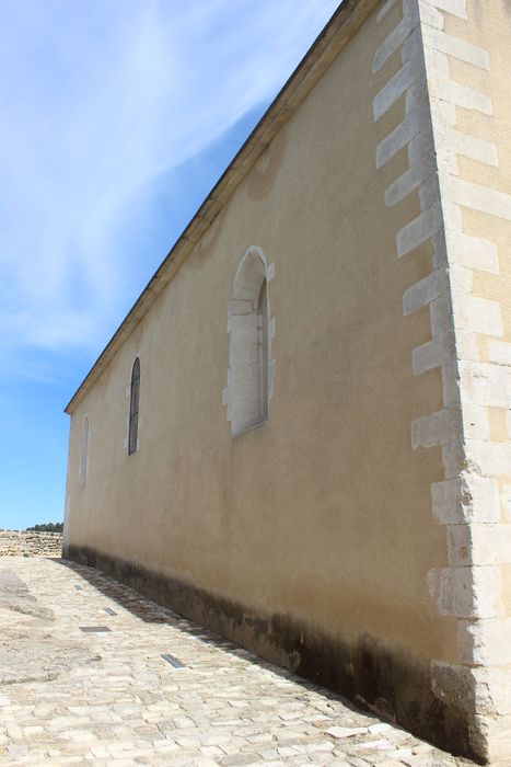 Eglise Saint-Luc : façade latérale nord, vue générale