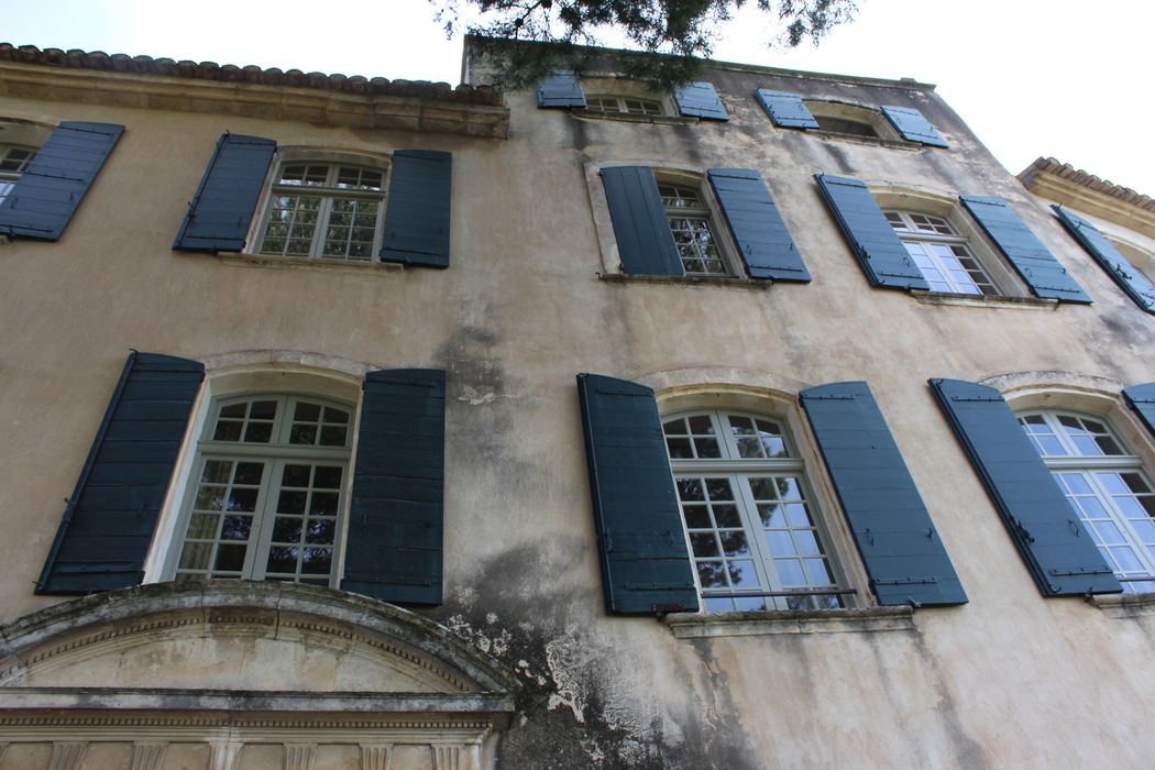 Hôtel de Tingry : façade nord-est, vue partielle