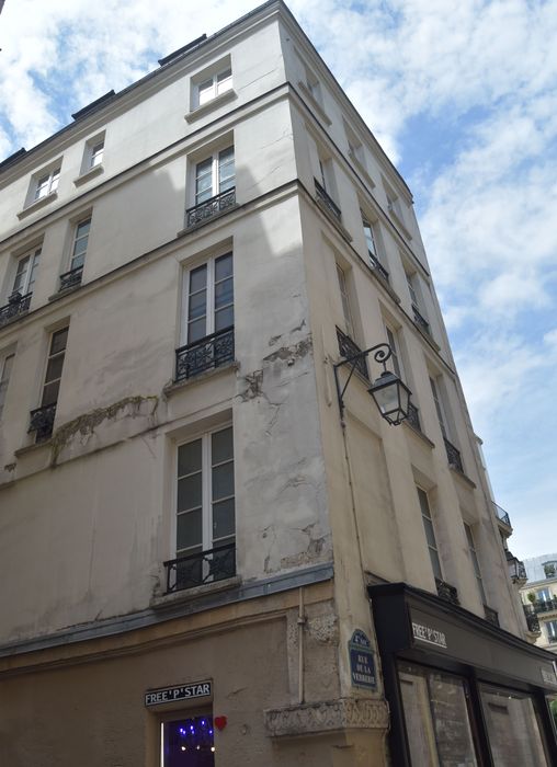 façades sur rues, vue générale