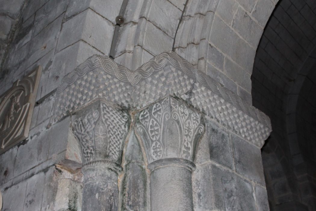 choeur, détail de l'arc triomphal, chapiteau de la pile de gauche