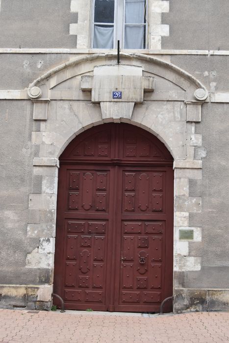 façade sur rue, vue générale du porche d’accès