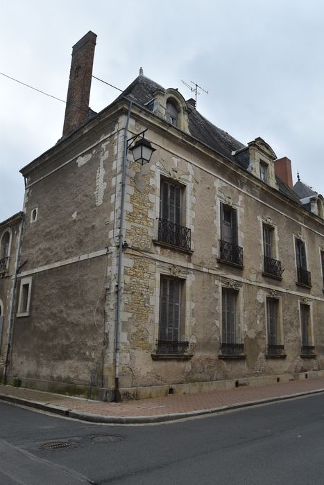 façades sur rue, vue générale