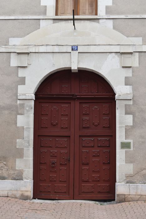 façade sur rue, vue générale du porche d’accès