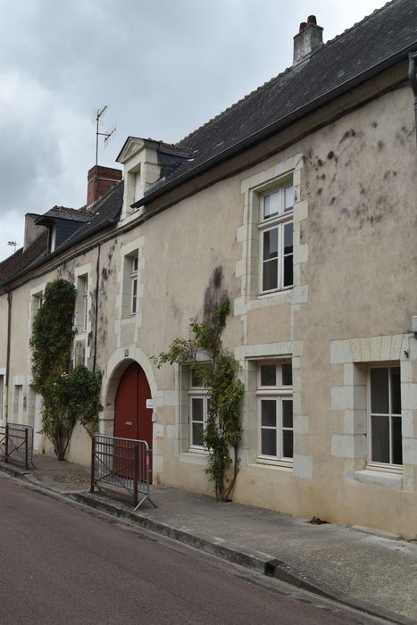 façade sur rue, vue générale