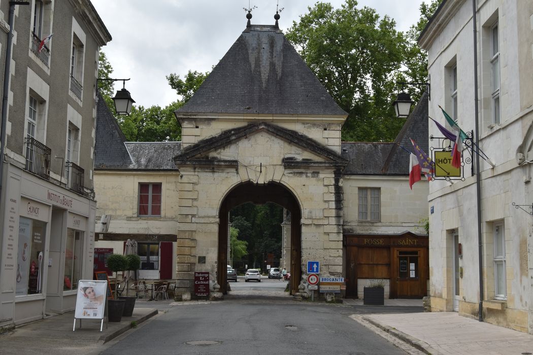 Porte de Châtellerault, élévation nord, vue générale