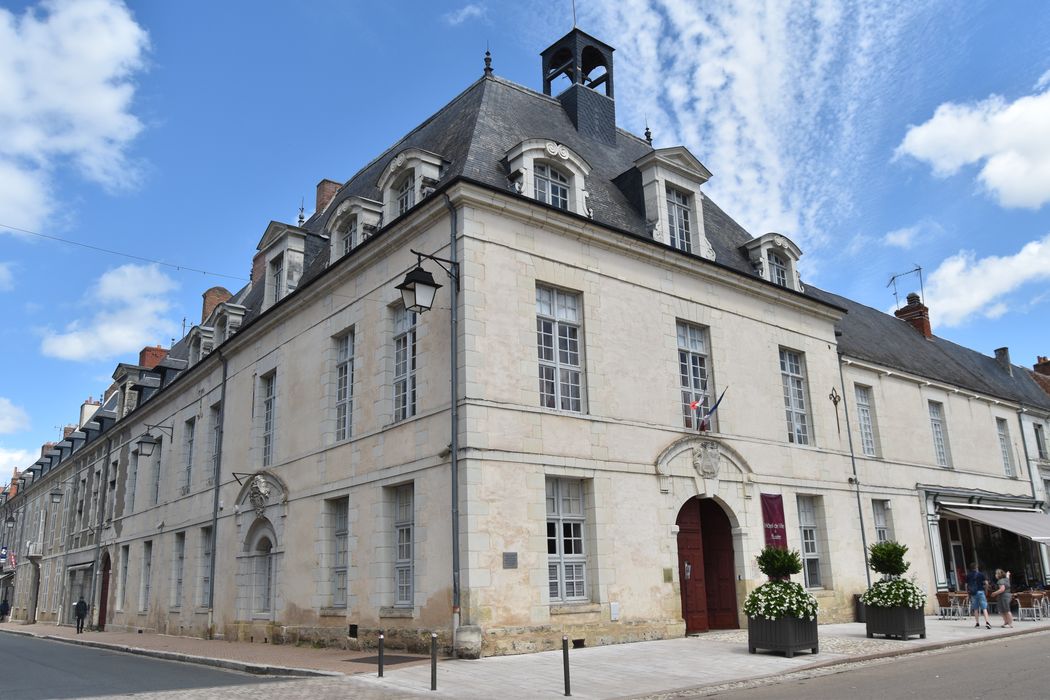 vue générale des façades sur rues