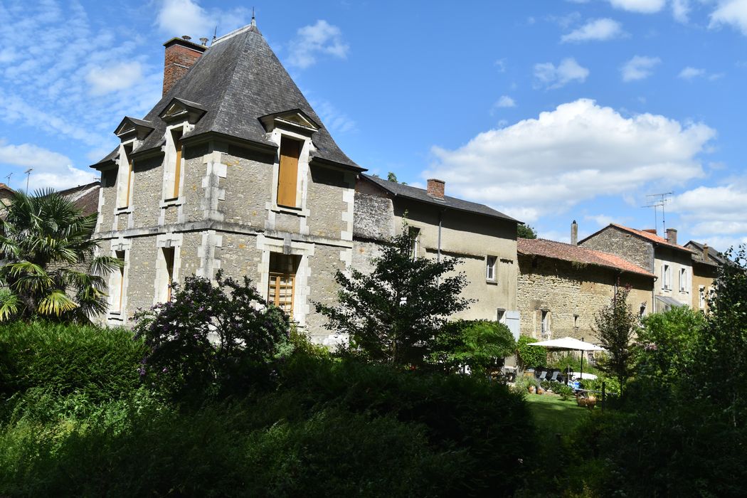 rempart, pavillon d’angle sud-ouest, vue générale