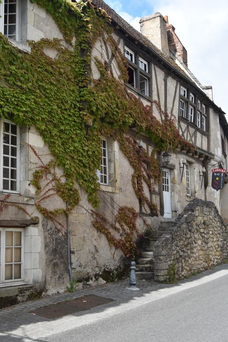 façade sur rue, vue générale