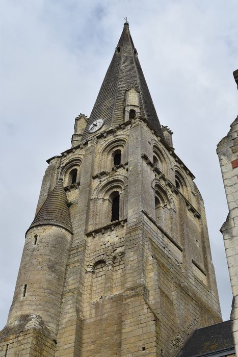 Clocher, élévations sud et est, vue générale