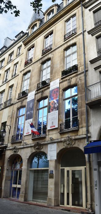 façade sur rue