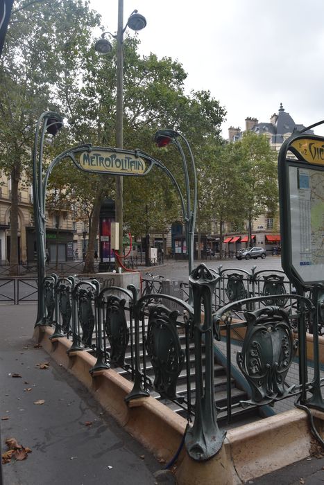 vue partielle de l'accès à la station